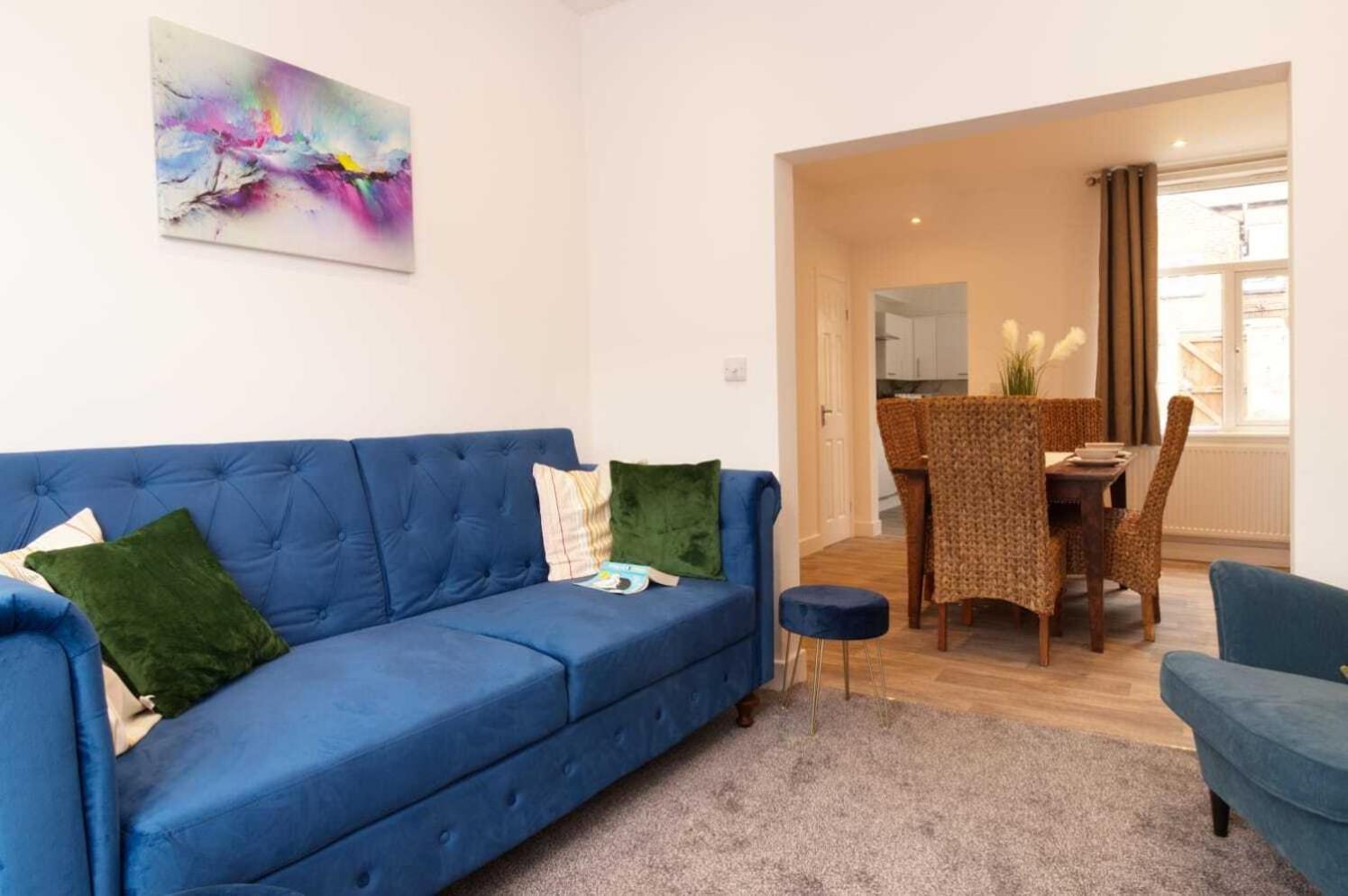 Rydal House 2 Bedroom House With Upstairs Bathroom Newton-le-Willows Bilik gambar